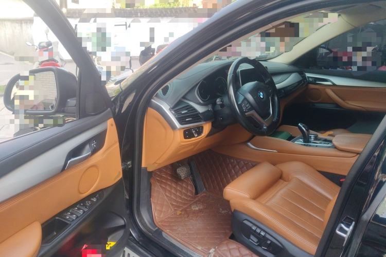 Used BMW X6  Driver Seat