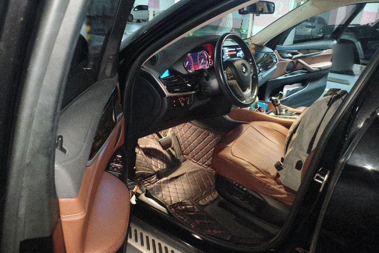Used BMW X6 2018 xDrive28i Driver Seat