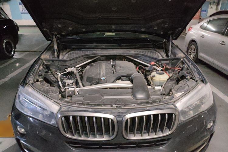 Used BMW X6 2018 xDrive35i Leading Model Engine Bay