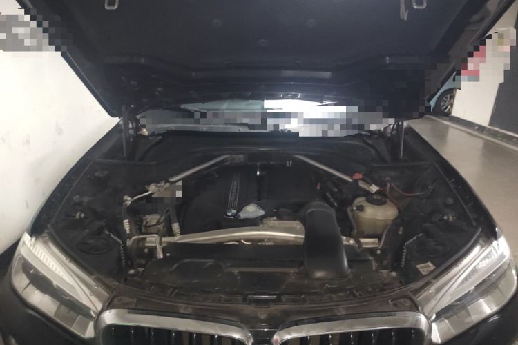 Used BMW X6 2018 xDrive35i Base Model Middle East Engine Bay