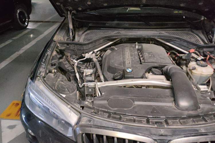 Used BMW X6 2018 xDrive35i Leading Model Engine Bay Right