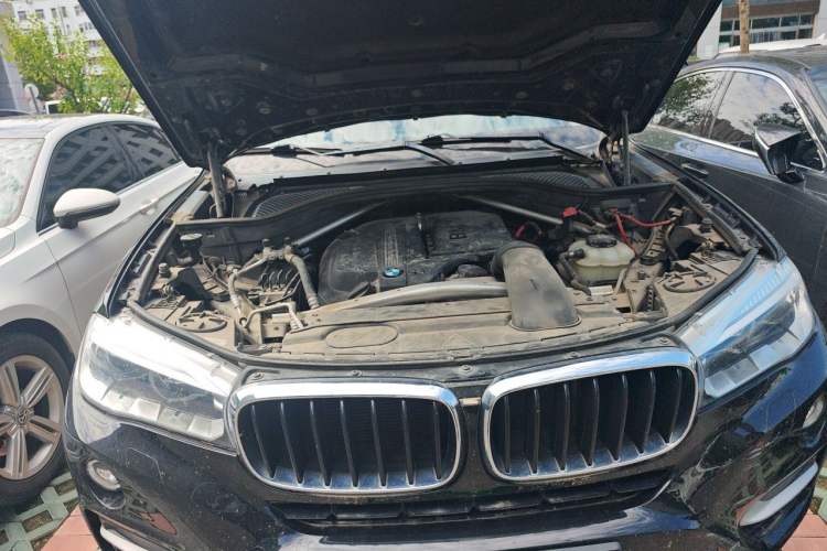 Used BMW X6  Engine Bay Right