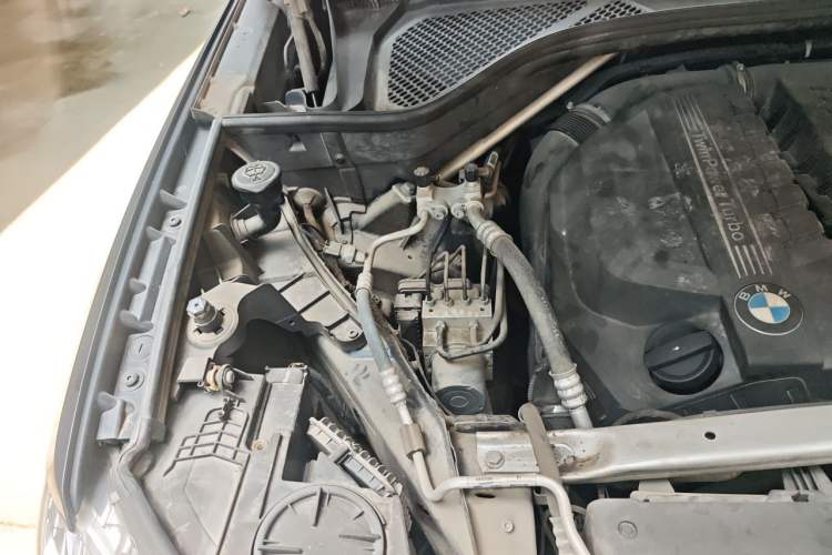 Used BMW X6 2018 xDrive35i M Sport Luxury Edition Engine Bay Right