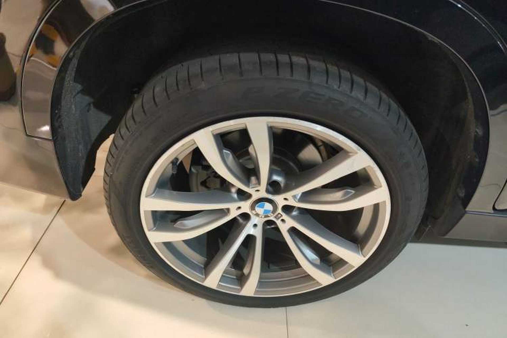 Used BMW X6 2018 xDrive28i Exterior 8