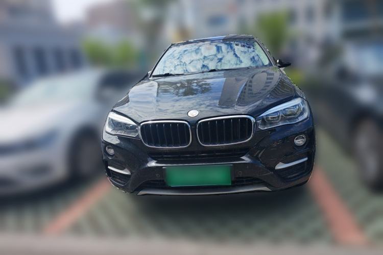 Used BMW X6  Front