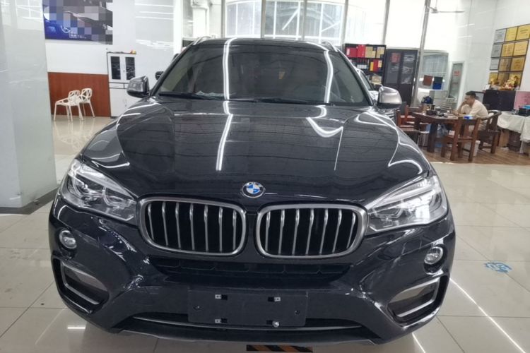 Used BMW X6 2018 xDrive28i Front