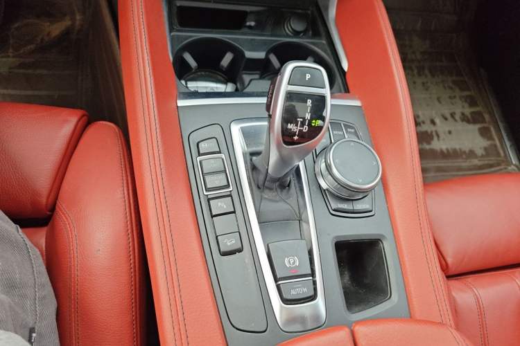 Used BMW X6  Gear Lever