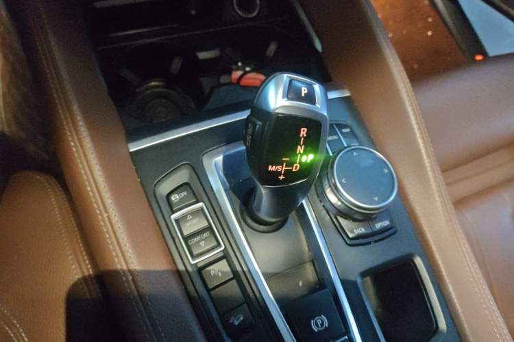 Used BMW X6 2018 xDrive28i Gear Lever