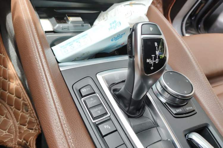 Used BMW X6 2018 xDrive35i M Sport Luxury Edition Gear Lever