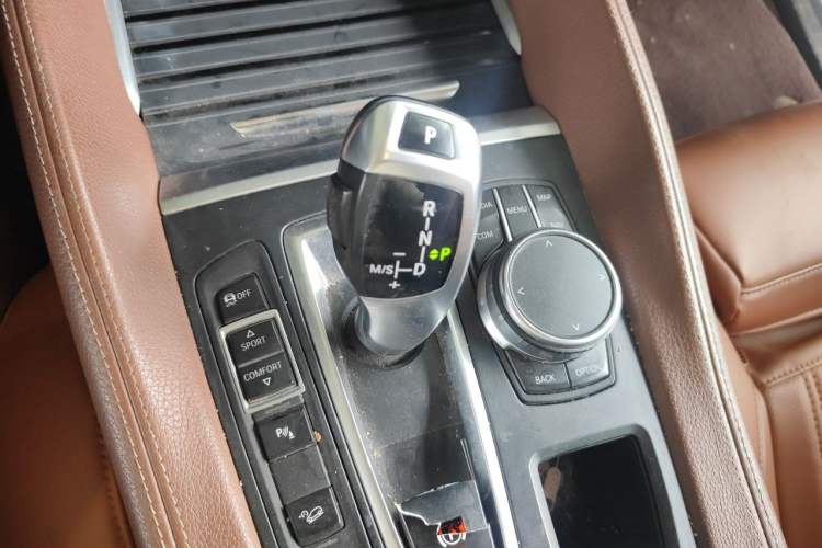 Used BMW X6 2018 xDrive28i Gear Lever
