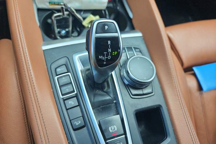 Used BMW X6  Gear Lever