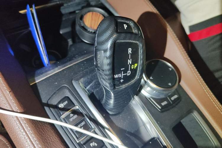 Used BMW X6 2018 xDrive28i Gear Lever