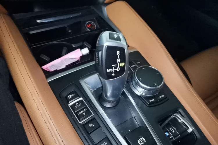 Used BMW X6 2018 xDrive28i Gear Lever