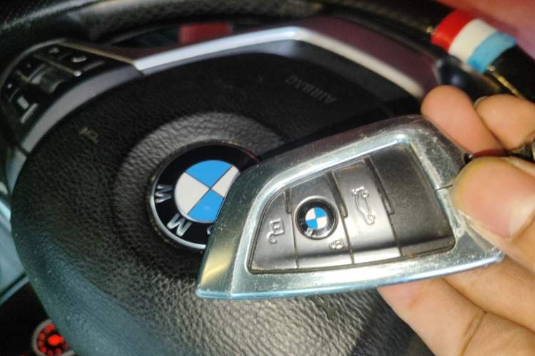 Used BMW X6 2018 xDrive28i Interior 1