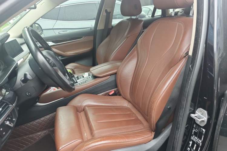 Used BMW X6 2018 xDrive28i Left Front Seat