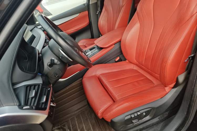 Used BMW X6  Left Front Seat