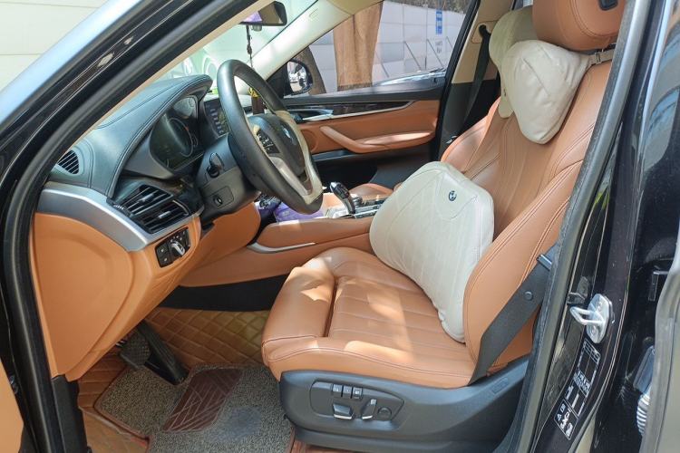 Used BMW X6 2018 xDrive28i Left Front Seat