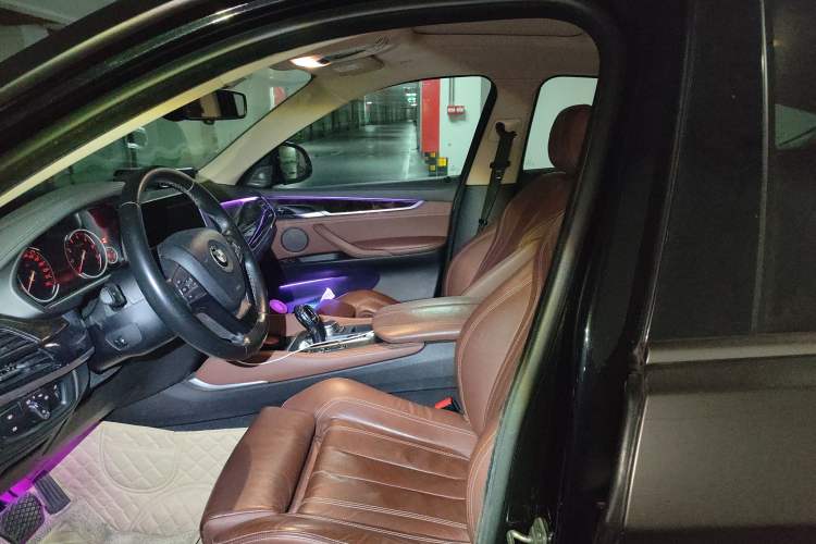 Used BMW X6 2018 xDrive28i Left Front Seat