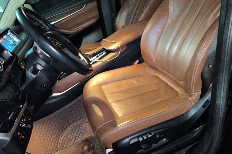 Used BMW X6 2018 xDrive35i Leading Model Left Front Seat