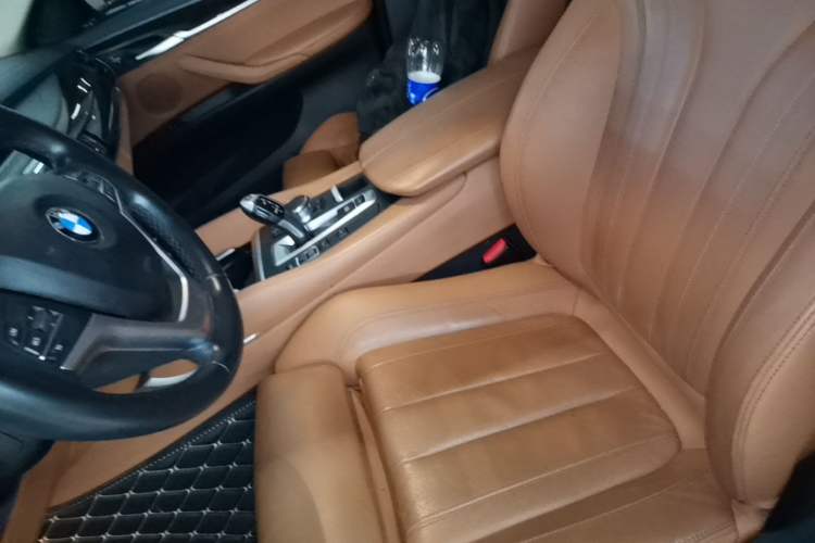 Used BMW X6 2018 xDrive28i Left Front Seat