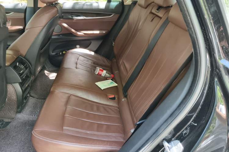 Used BMW X6 2018 xDrive28i Left Rear Seat