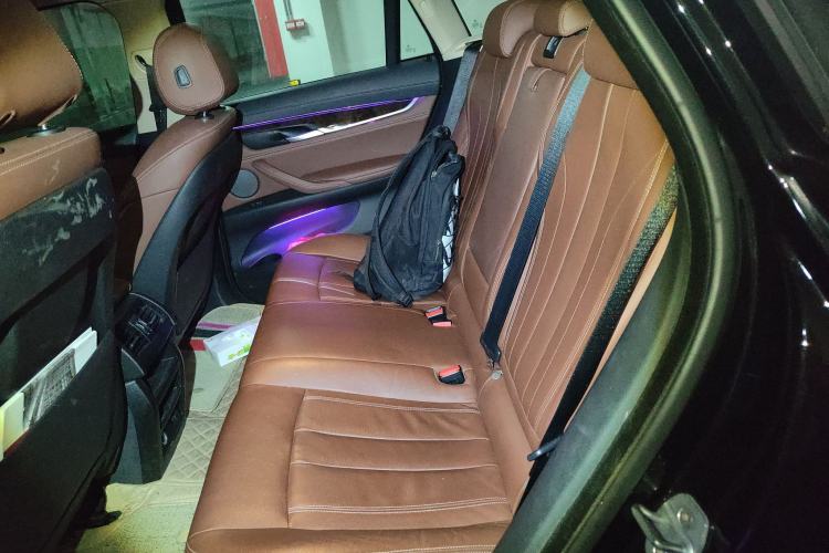 Used BMW X6 2018 xDrive28i Left Rear Seat