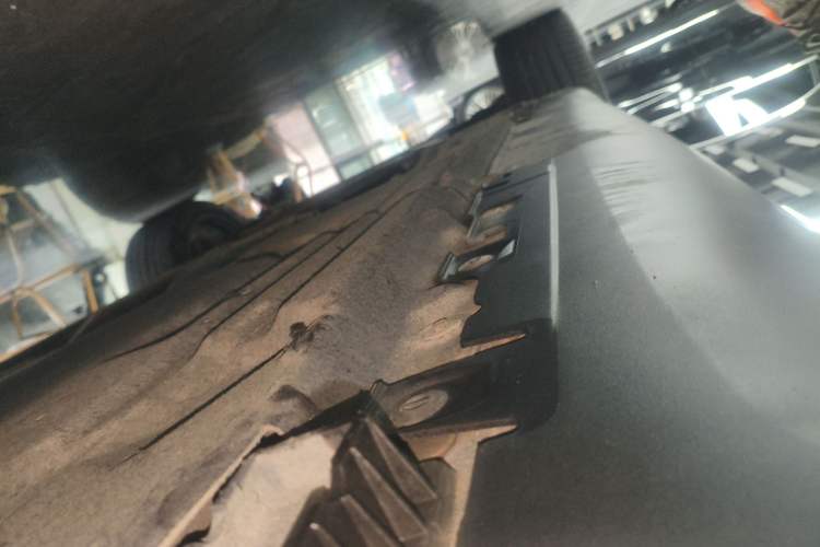 Used BMW X6 2018 xDrive35i Leading Model Left Side Sill