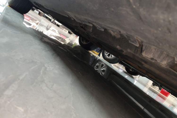 Used BMW X6 2018 xDrive28i Left Side Sill