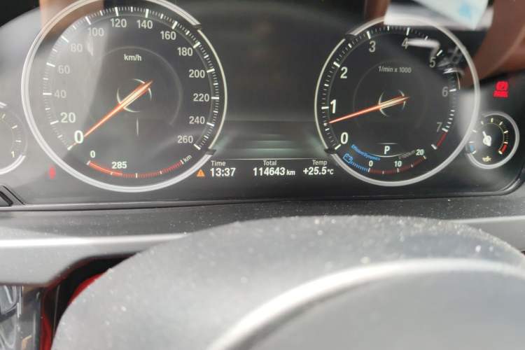 Used BMW X6 2018 xDrive35i M Sport Luxury Edition Odometer Close Up