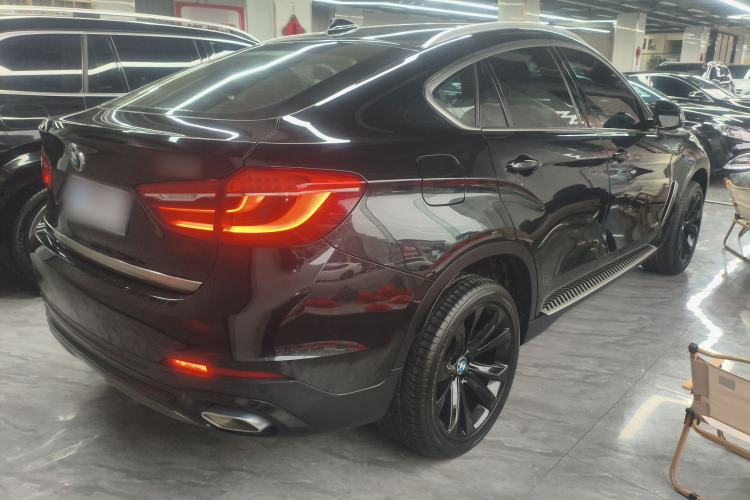 Used BMW X6 2018 xDrive35i Leading Model Rear Right 45 Deg
