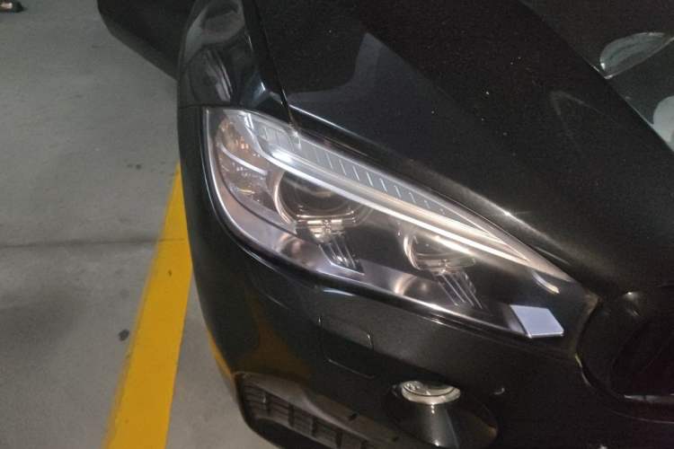 Used BMW X6 2018 xDrive28i Right Front Headlight