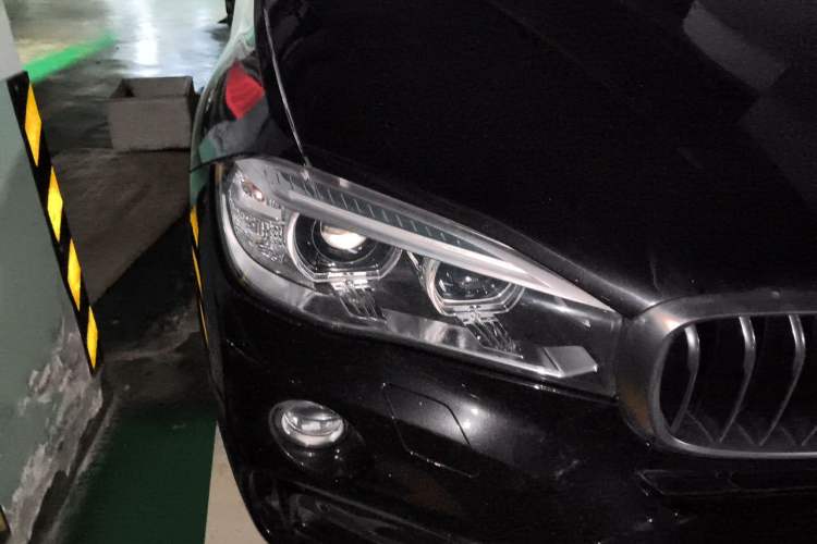 Used BMW X6 2018 xDrive28i Right Front Headlight