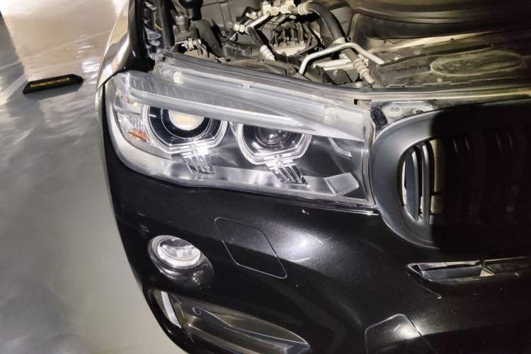 Used BMW X6 2018 xDrive28i Right Front Headlight