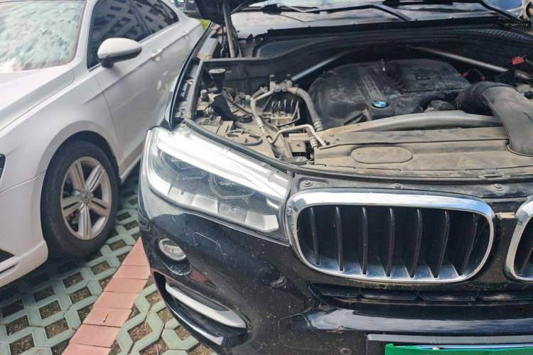 Used BMW X6  Right Front Headlight