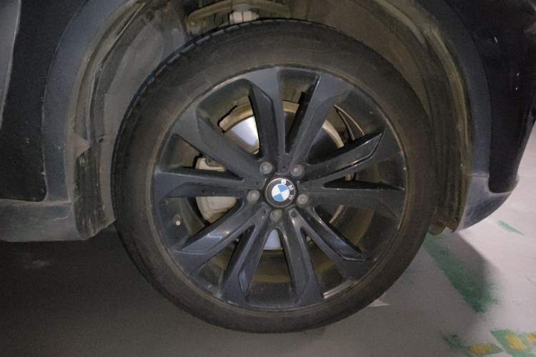 Used BMW X6 2018 xDrive35i Leading Model Right Front Wheel Hub
