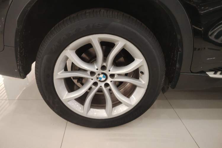 Used BMW X6 2018 xDrive28i Right Rear Wheel Hub