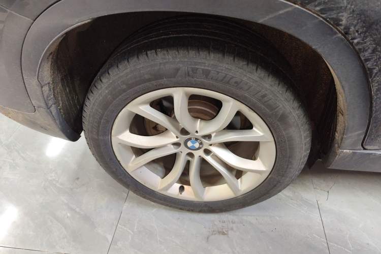 Used BMW X6 2018 xDrive28i Right Rear Wheel Hub