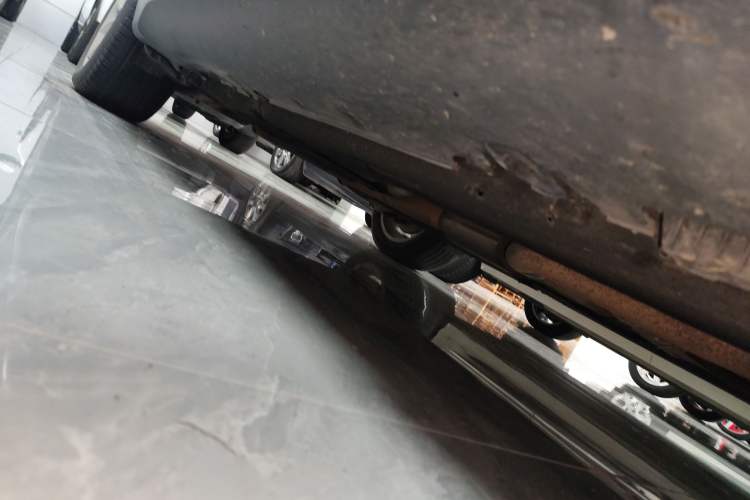 Used BMW X6 2018 xDrive28i Right Side Sill