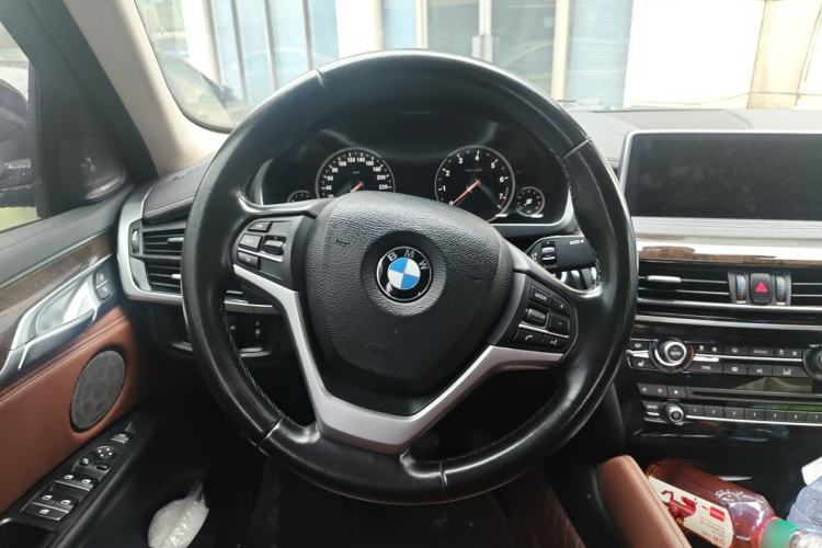 Used BMW X6 2018 xDrive28i Steering Wheel