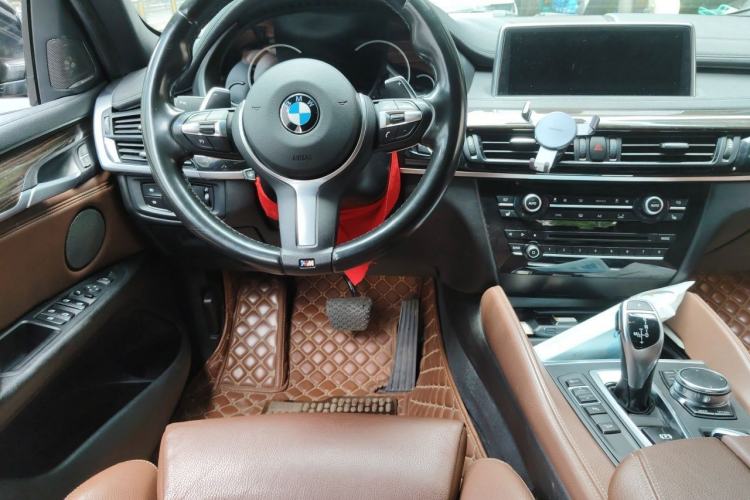 Used BMW X6 2018 xDrive35i M Sport Luxury Edition Steering Wheel