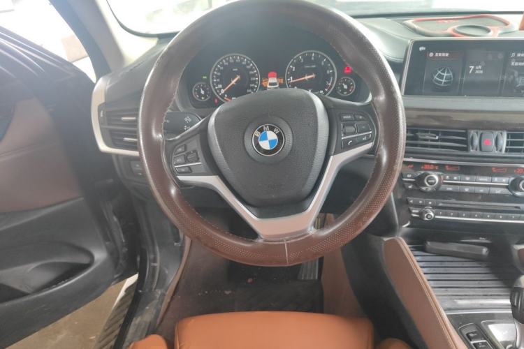 Used BMW X6 2018 xDrive28i Steering Wheel