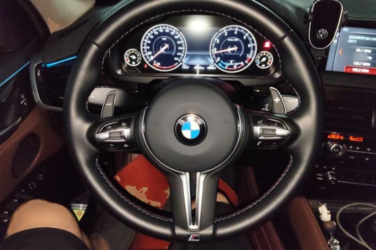 Used BMW X6 2018 xDrive28i Steering Wheel
