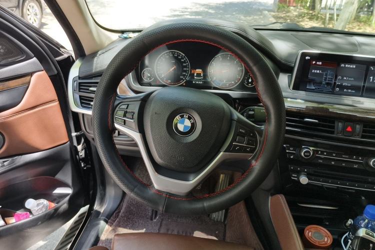 Used BMW X6 2018 xDrive28i Steering Wheel