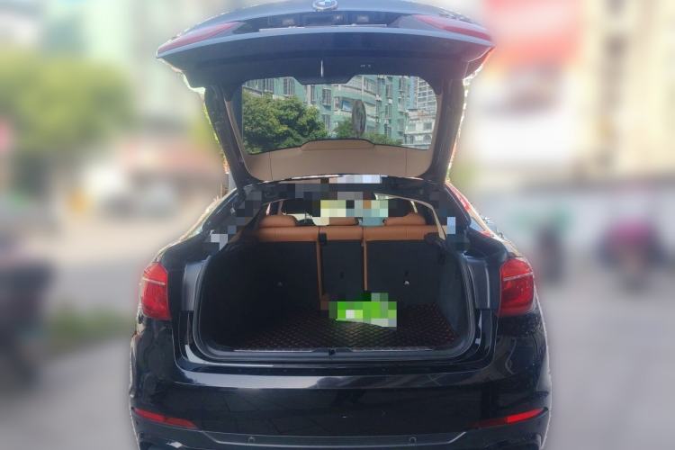 Used BMW X6  Trunk