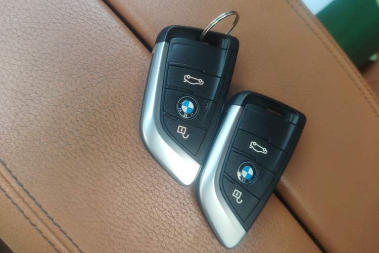 Used BMW X6  Vehicle Key