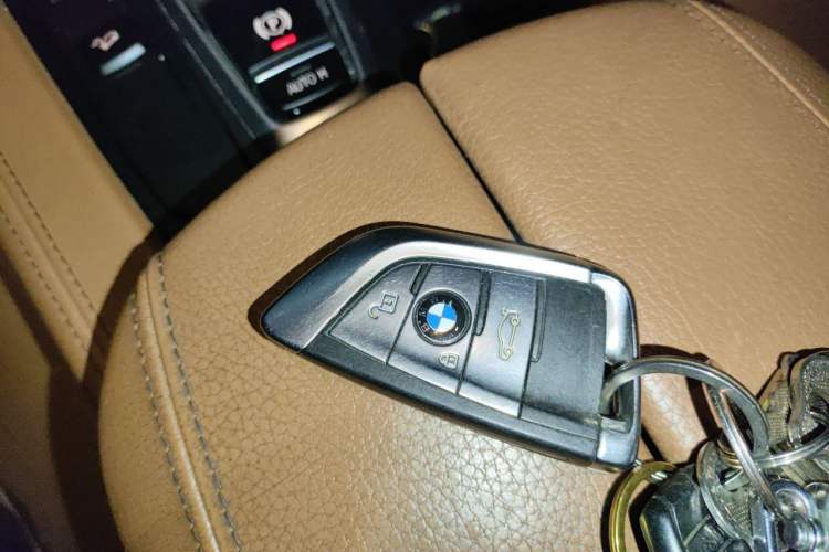 Used BMW X6 2018 xDrive35i Leading Model Vehicle Key