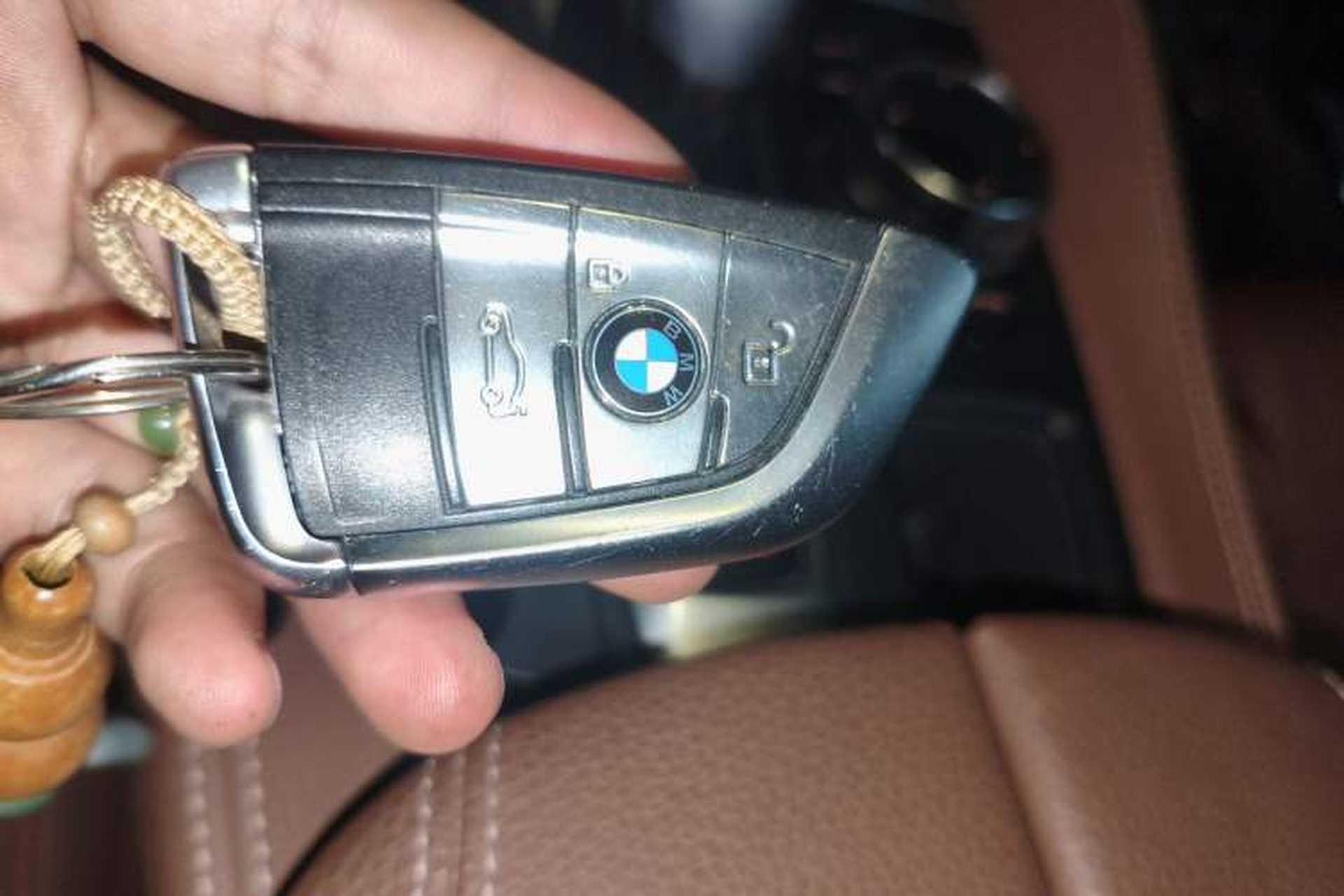 Used BMW X6 2018 xDrive28i Vehicle Key