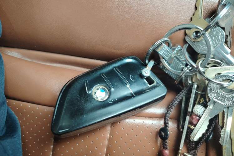 Used BMW X6  Vehicle Key