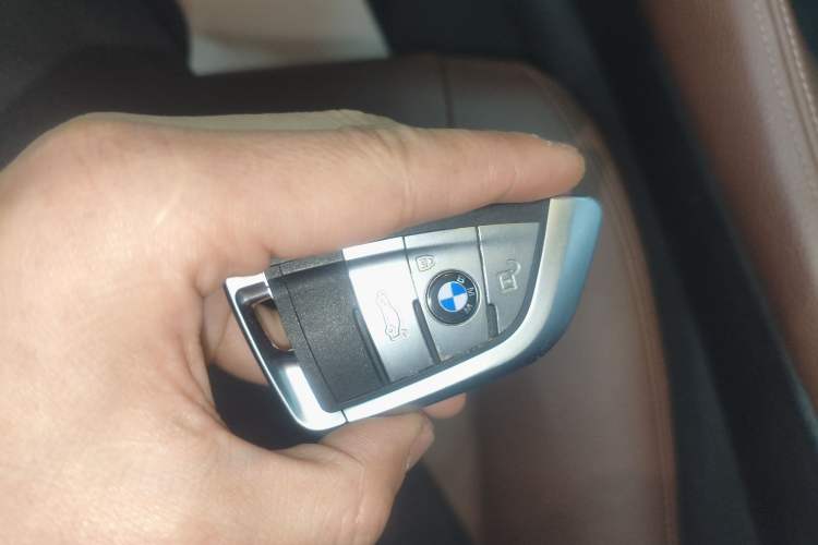 Used BMW X6 2018 xDrive35i Leading Model Vehicle Key