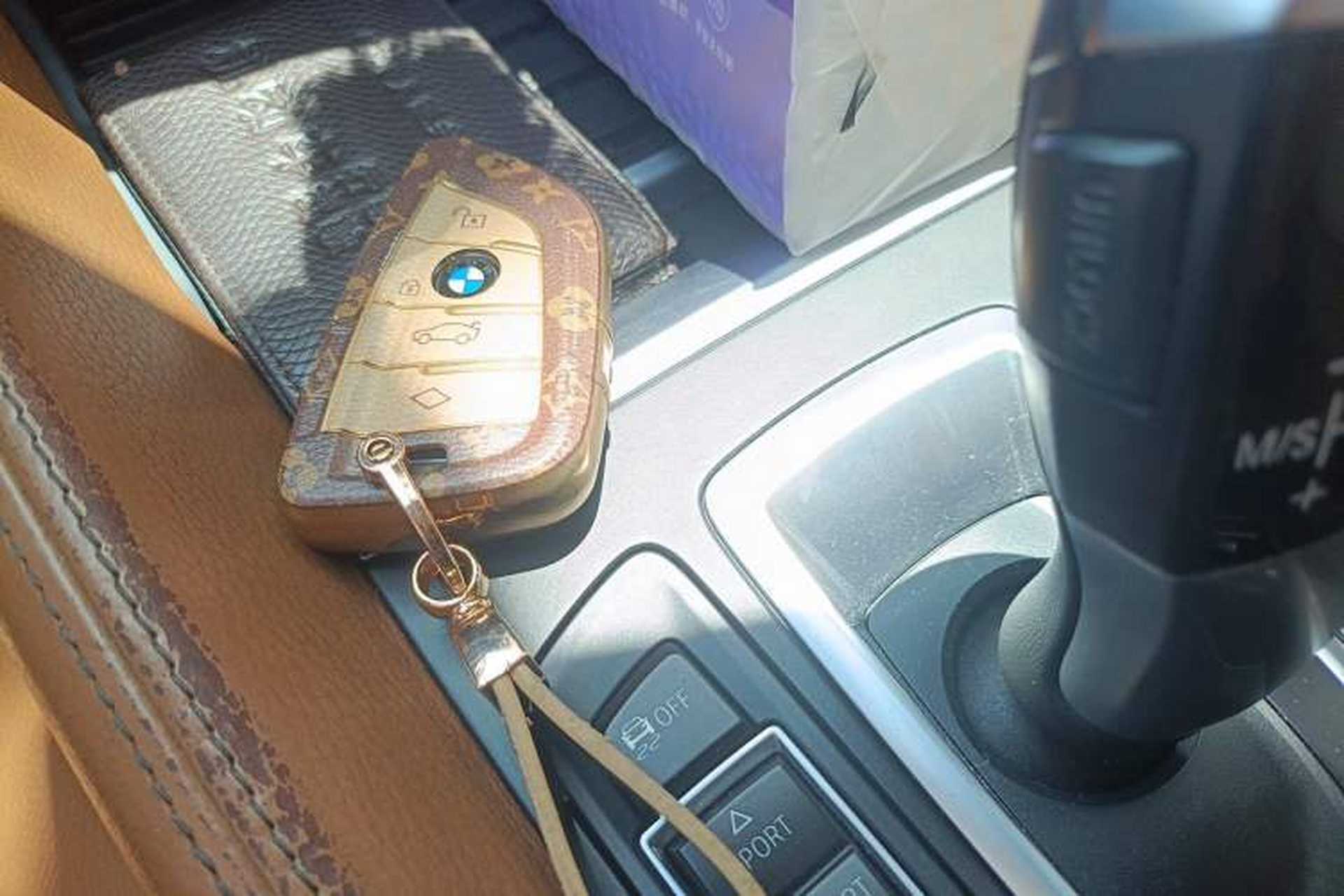 Used BMW X6 2018 xDrive28i Vehicle Key